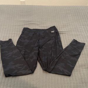 PINK ACTIVE Camo Joggers. Size Large